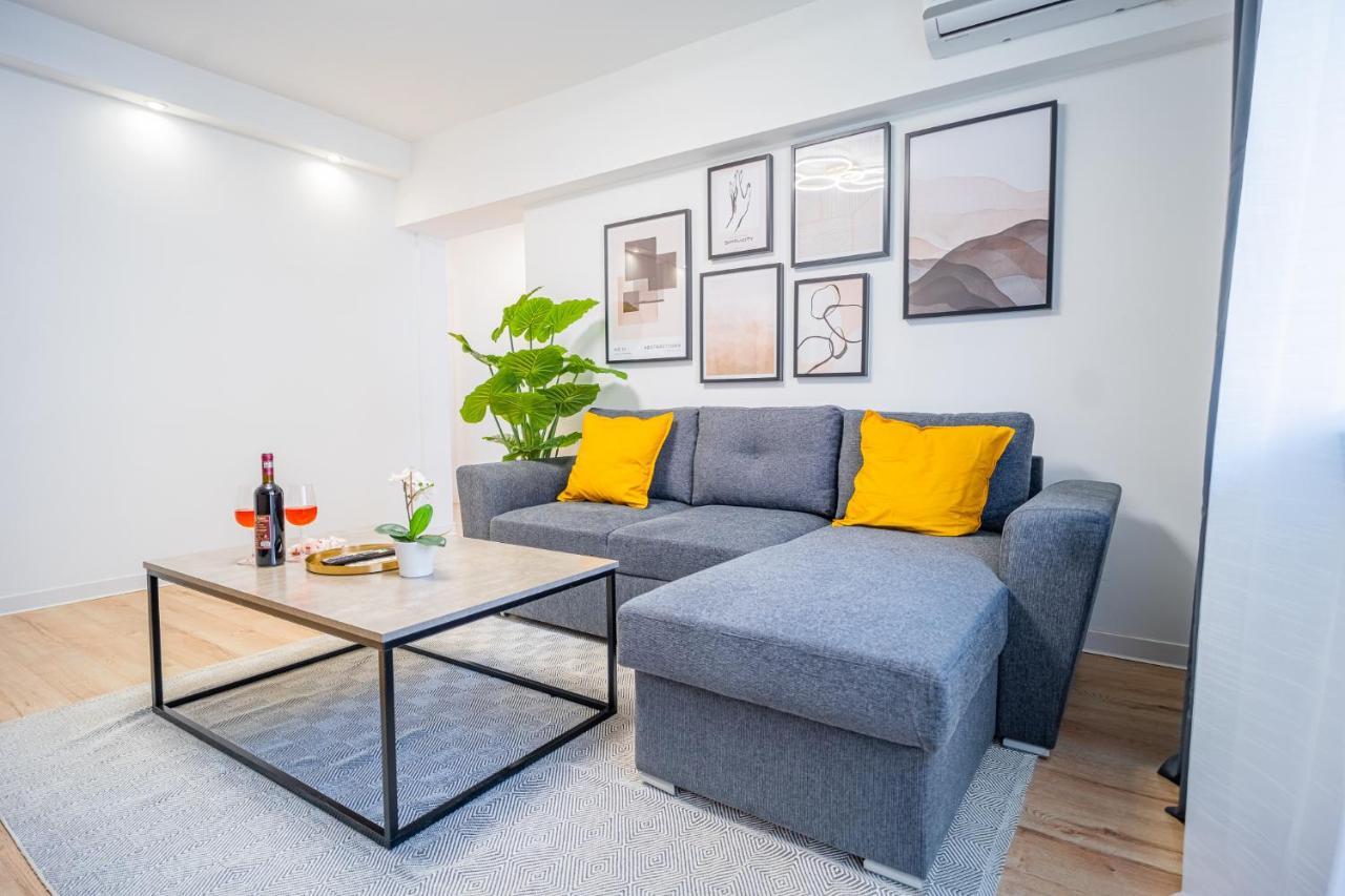 Refreshingly Chic: Newly Renovated 2Br Apartment Букурещ Екстериор снимка