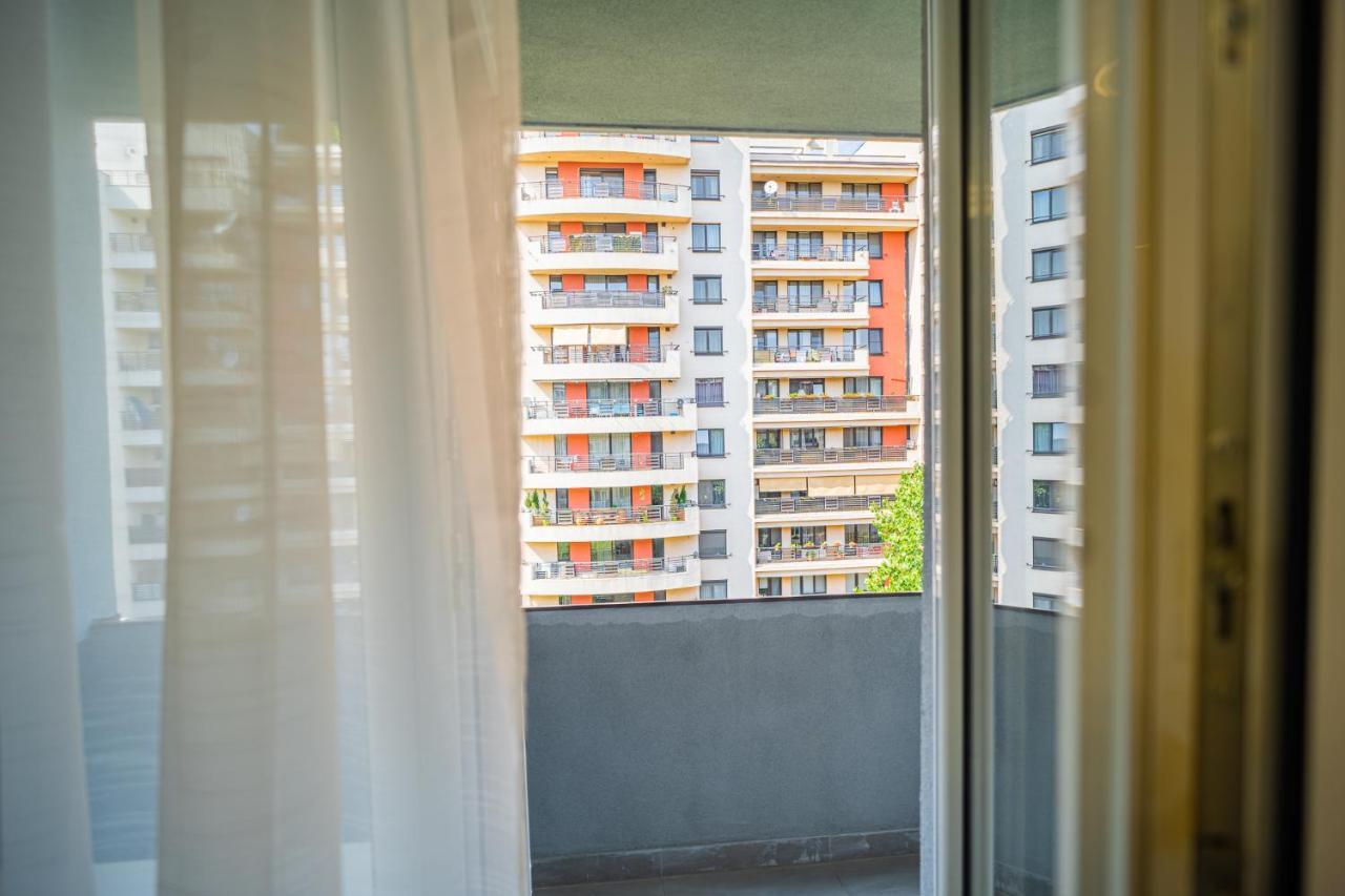 Refreshingly Chic: Newly Renovated 2Br Apartment Букурещ Екстериор снимка