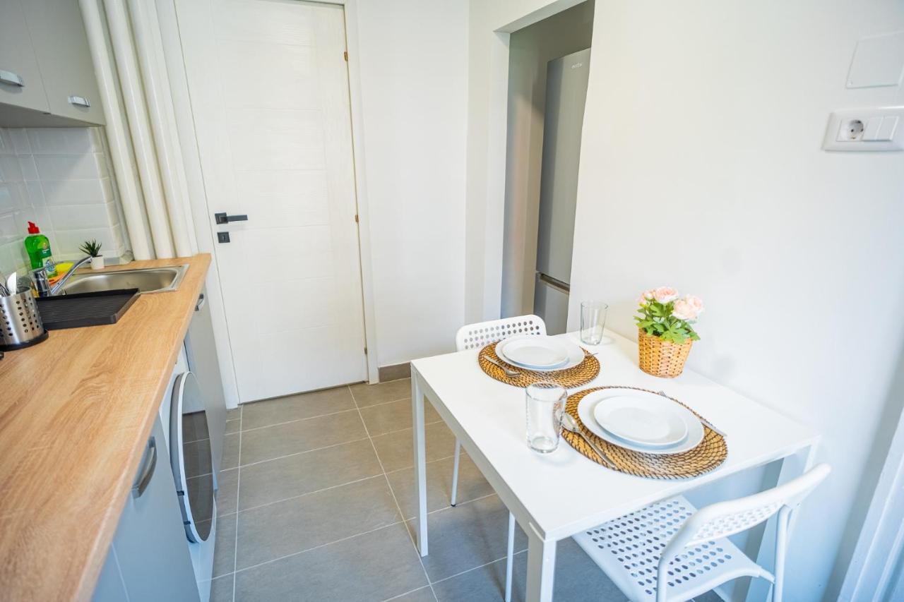 Refreshingly Chic: Newly Renovated 2Br Apartment Букурещ Екстериор снимка