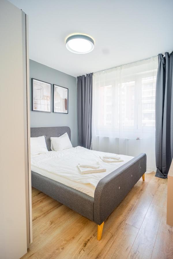Refreshingly Chic: Newly Renovated 2Br Apartment Букурещ Екстериор снимка