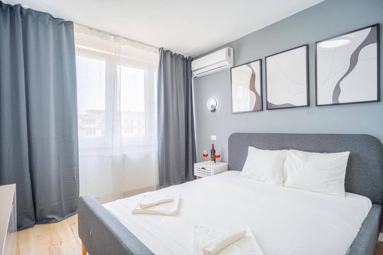 Refreshingly Chic: Newly Renovated 2Br Apartment Букурещ Екстериор снимка